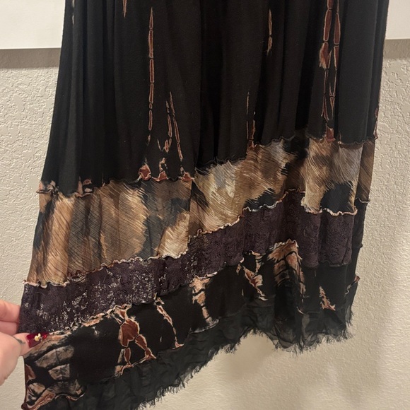 Chic Sleeveless Black and Brown Midi Dress - Picture 4 of 4